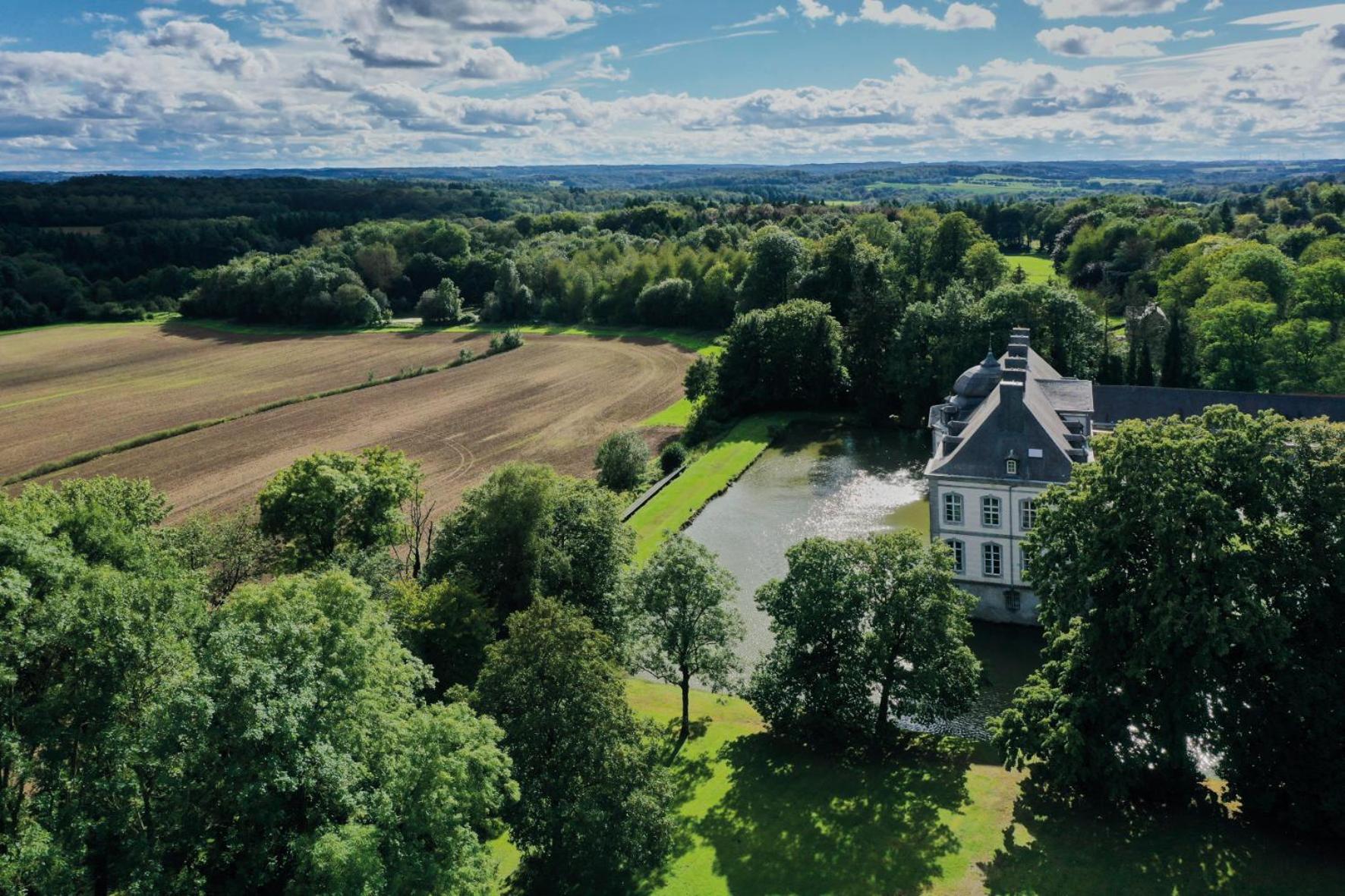 Chateau De Vierset 외부 사진
